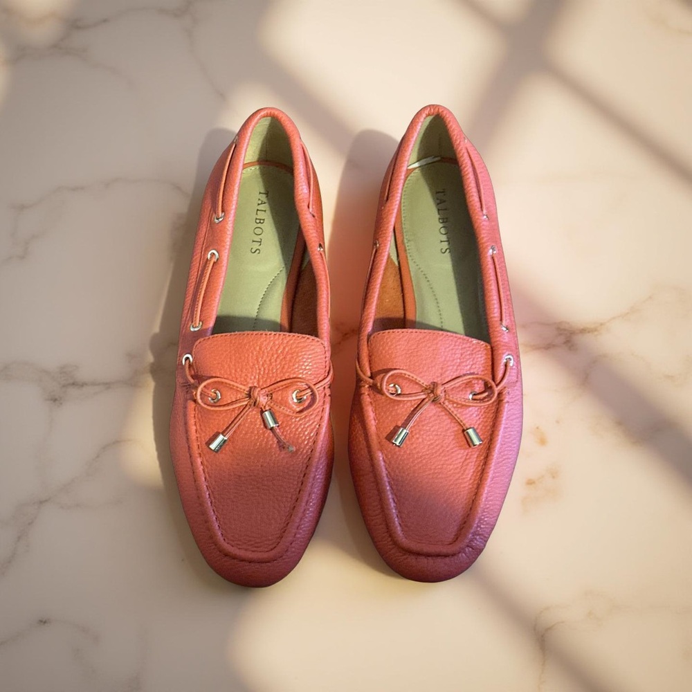 Talbots New Jessie Amazing Coral Leather Driving Flat 9.5M With Gold Tassle tips - Picture 12 of 16